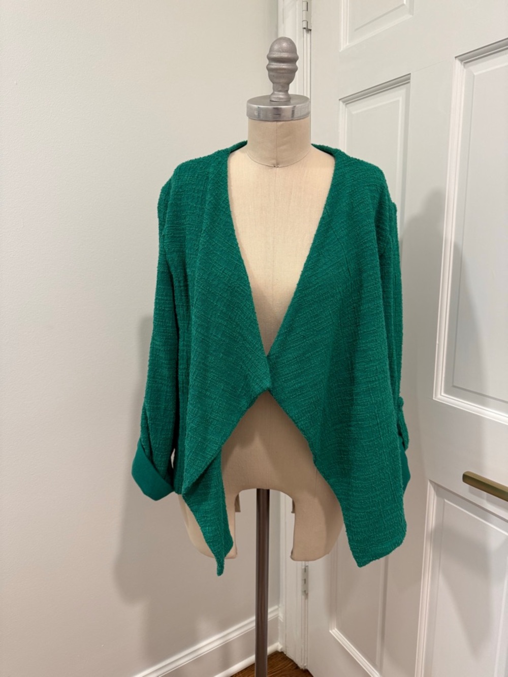 Skies Are Blue Green Lightweight Blazer. Size Large. Cotton Blend. No Button GUC